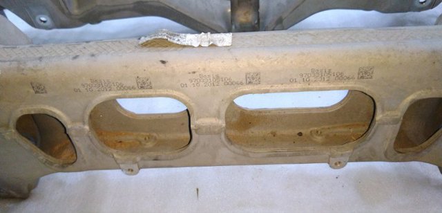 Балка задньої підвіски поперечна 97033105105 PORSCHE