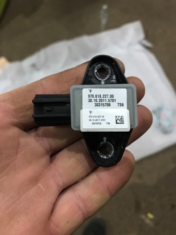 Датчик AIRBAG передній 97061822700 PORSCHE