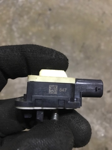 Датчик Ейрбег передній 98237AL01A SUBARU