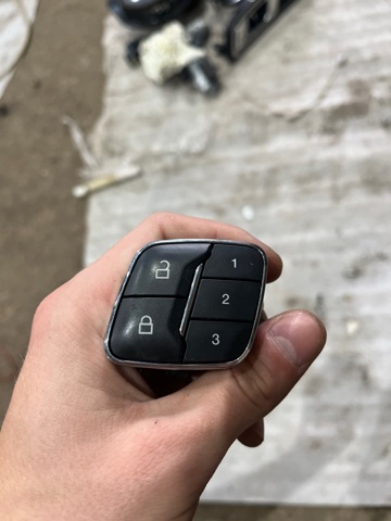 Кнопка блокавання дверей BB5Z14776AA FORD