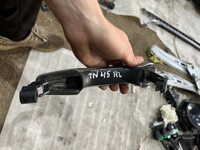 Ручка дверей в зборі BB5Z7822404BA FORD