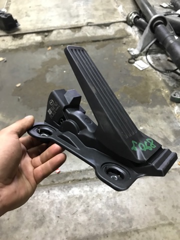 Педаль акселератора BCKA41600A MAZDA