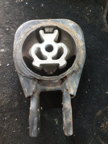 Опора двигуна задня BEET39040B MAZDA