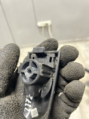 Кришка ручки двері зовнішньої, передньої лівої LR025406 LAND ROVER