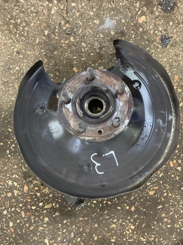 Цапфа поворотного кулака LR038551 LAND ROVER