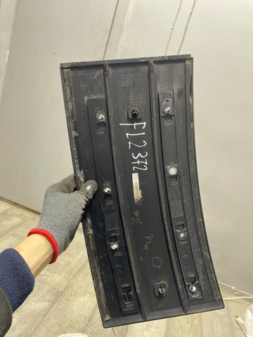 Накладка передніх дверей LR038864 LAND ROVER