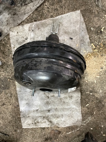 Вакуумника LR040113 LAND ROVER