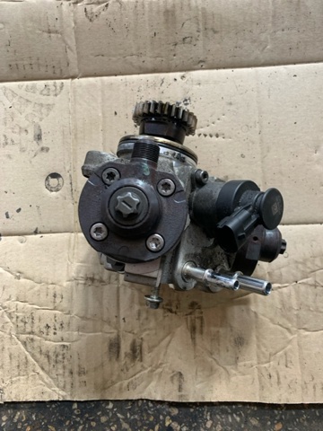 Насос паливний високого тиску LR061536 LAND ROVER