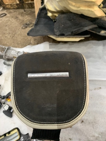 Подушка AIRBAG передня ліва LR062637 LAND ROVER
