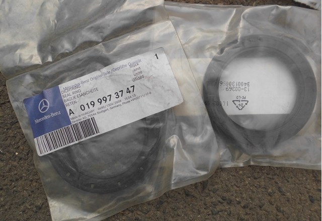 Сальник передньої маточини, внутрішній 0199973747 MERCEDES