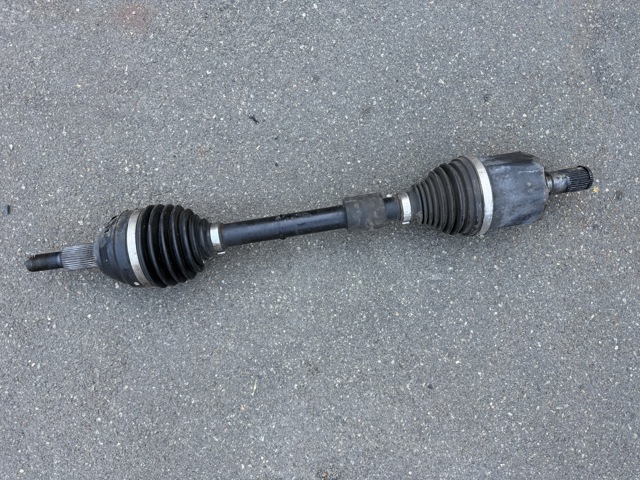 Привід лівий 05106253AC CHRYSLER