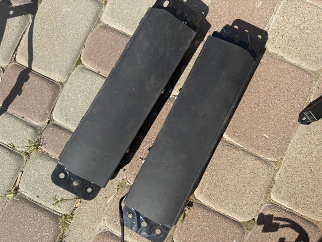 Подушка безпеки (AIRBAG) пасажирська, захисту колін 68186539AF CHRYSLER