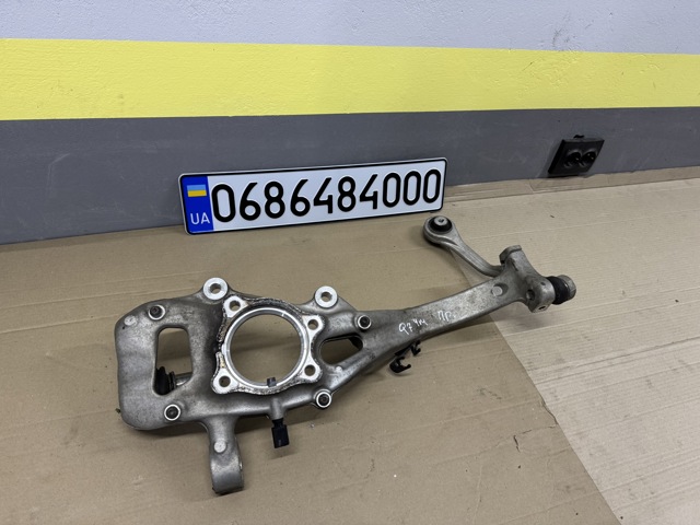 Вісь передня і поворотні кулаки 4M0407560 VAG