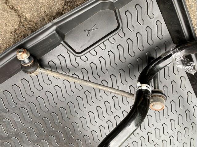Стабілізатор передній стійкості 31356870665 BMW