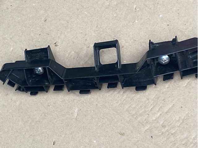 Напрямна переднього бампера, права 71193T2AA01 HONDA