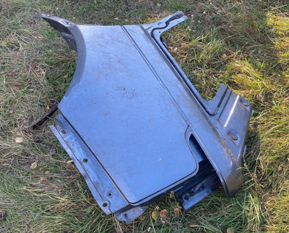 Бічна частина задня ліва LR036413 LAND ROVER