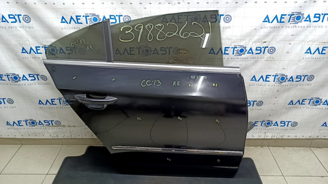 Двері задні в зборі 3C8833056B VAG