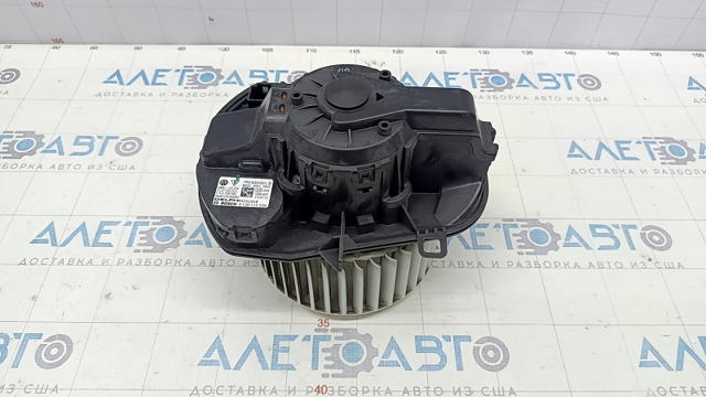 Мотор вентилятор печки vw touareg 11-17 7P0820021B