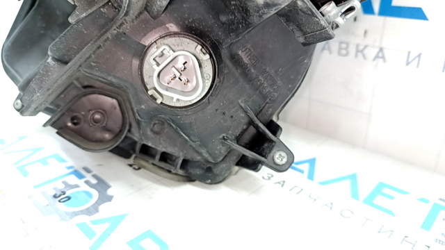 Фара 8107047711 TOYOTA
