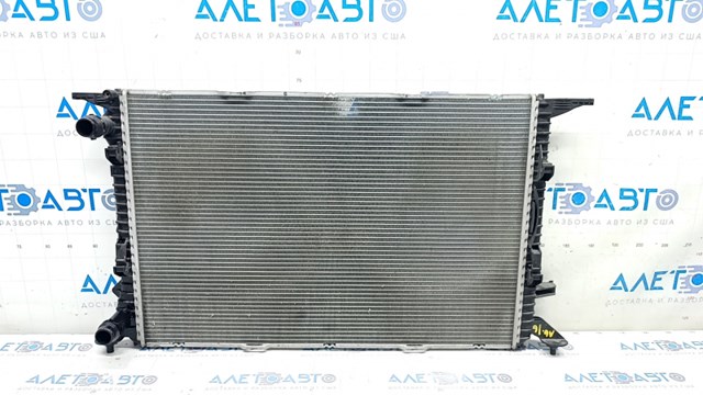 Радиатор охлаждения вода audi a6 c7 12-18 2.0 8K0121251AG