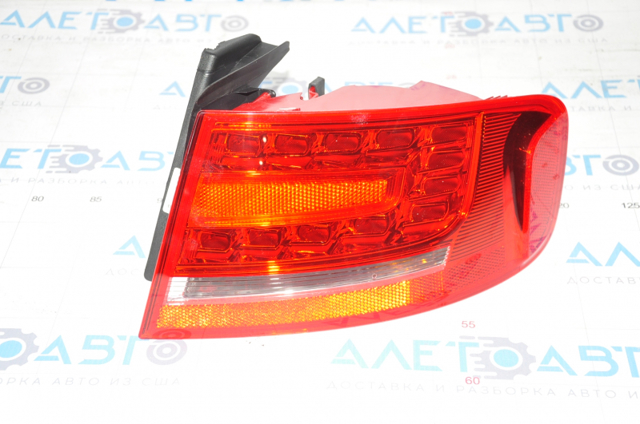 Audi a4 b8 лампа передня права англійська uk 8k0941030a FP1208F02T
