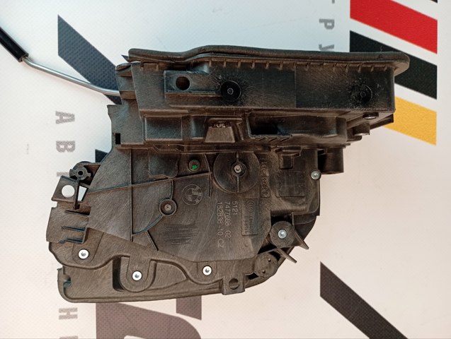 Замок двері правої передньої 51217477688 BMW