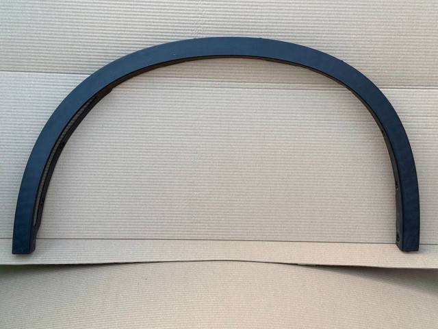 Накладка передньої лівої арки колеса 51177294373 BMW