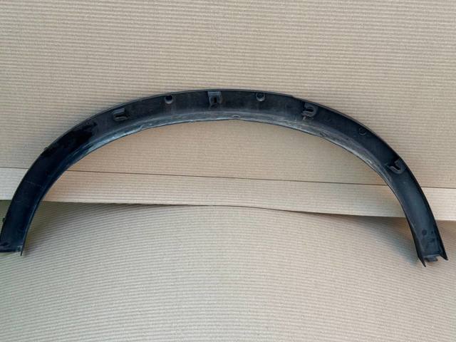 Молдинг арки колеса заднього, лівий 51777210083 BMW