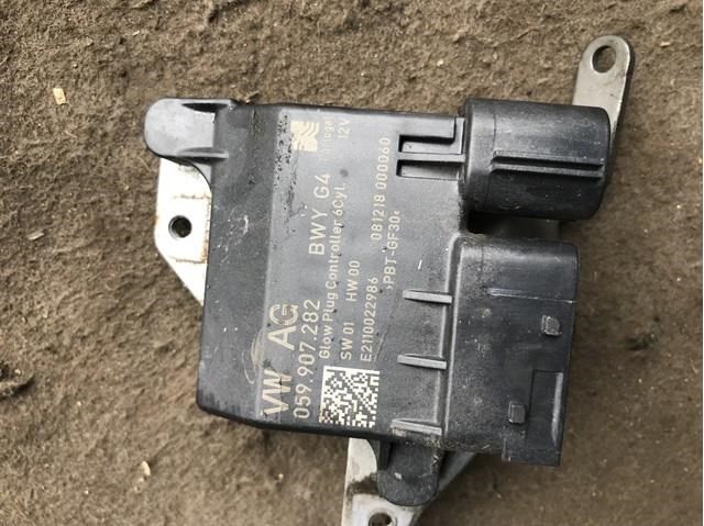 Реле свічок накалу 059907282 VAG