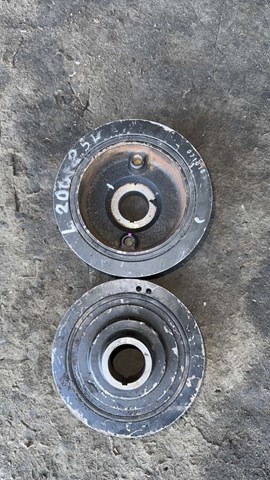 Демпферний шків колінвала 1104A013 MITSUBISHI