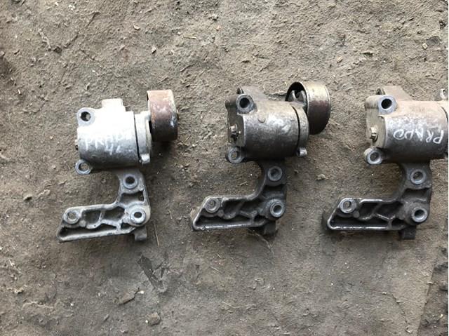 Натяжна планка поліклинового ременя 1662031012 TOYOTA