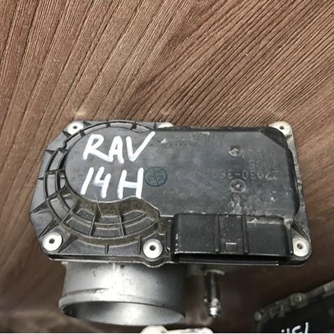 Дросільна заслінка в зборі 2203036020 TOYOTA