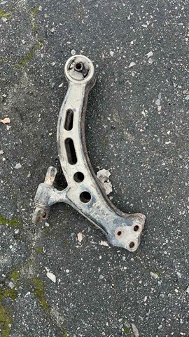 Поперечний важіль 4806948010 TOYOTA