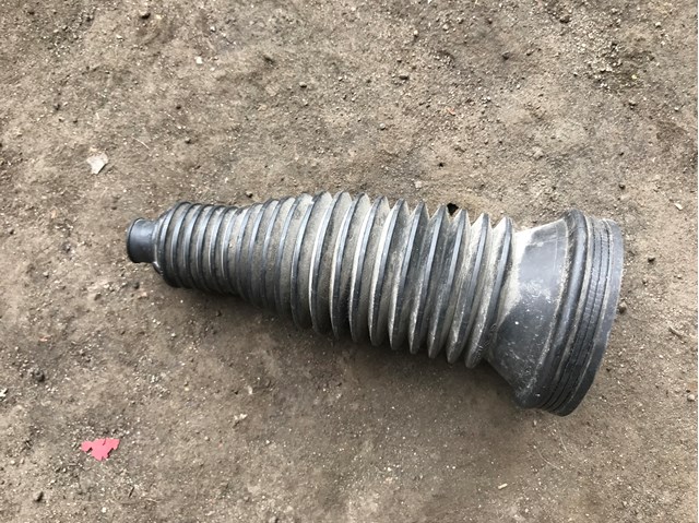 Пильник рульової рейки правий 4M0423832B VAG