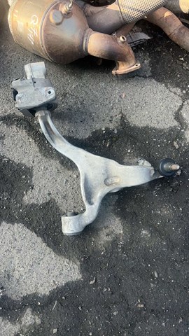 Поперечний важіль 545011BA8A NISSAN