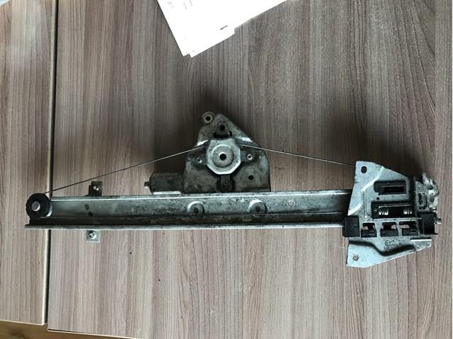 Моторчик склопідйомника двері задніх, правих MR989947 MITSUBISHI