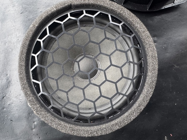 Динамік задньої двері 4M8035411A VAG