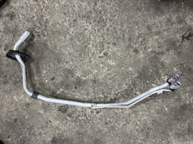 Трубопроводи 8W0816738Q VAG
