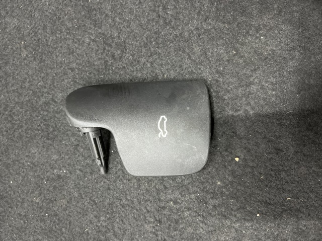 Ручка відкривання капота 8W1823533C VAG