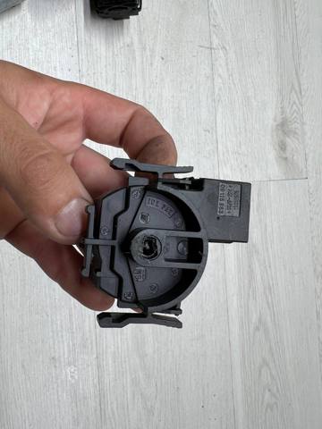 Контакти замку запалювання 09115863 GM