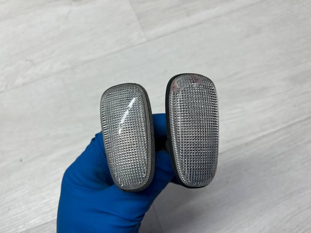 Поворітель повороту на крилі 10364604 GM