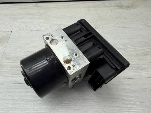 Блок керування АБС (ABS) 13244860 GM