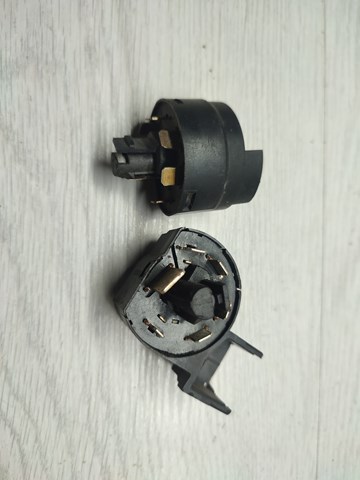 Контакти замку запалювання 90389377 GM