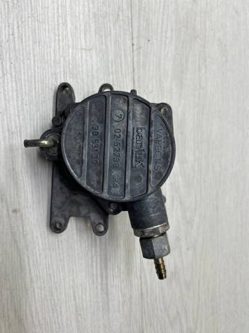 Насос вакуумний 90531395 GM
