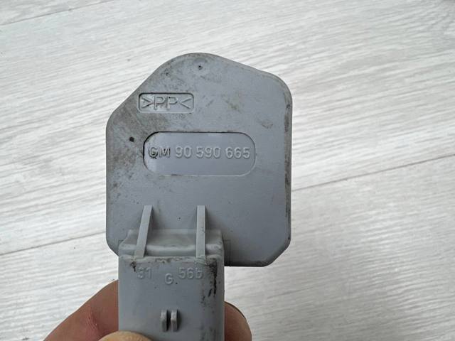 Автоматичний коректор фар 90590665 GM