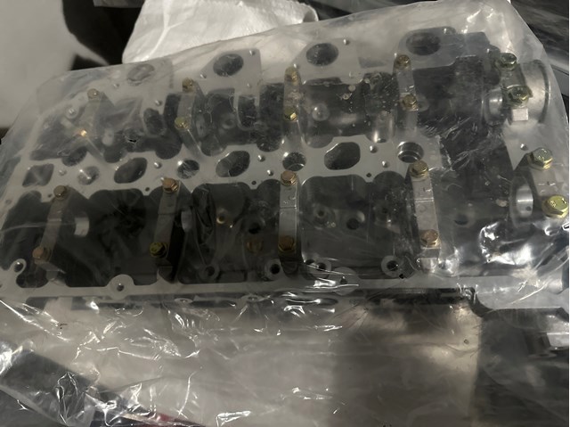 Головка блоку циліндрів 1005B452 MITSUBISHI