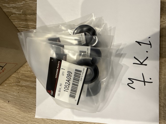 Кільце ущільнювальне свічкового колодязя 1052A099 MITSUBISHI