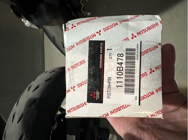 Поршень з пальцем без кілець, STD 1110B478 MITSUBISHI