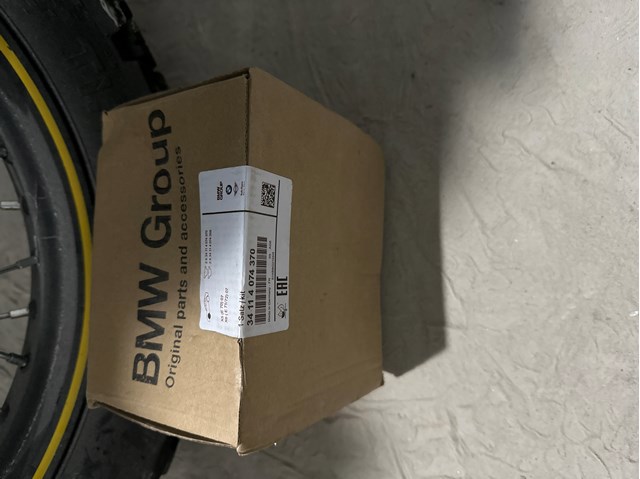 Колодки передні 34114074370 BMW