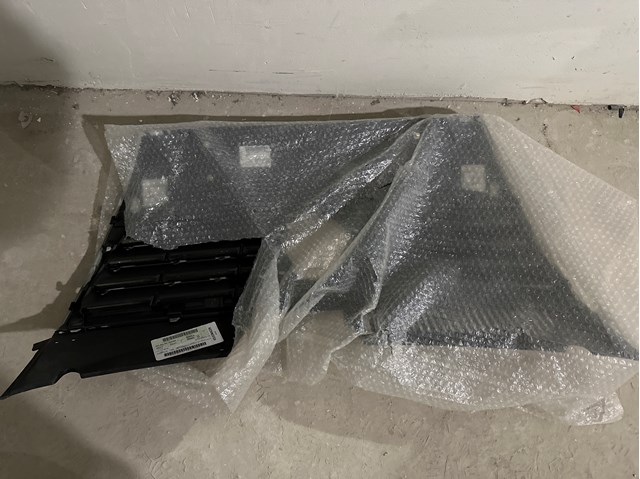 Решітка 3C0853651AHPWF VAG